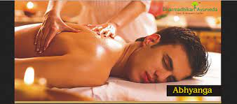 1-ayurvedic-body-massage-.webp