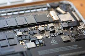 MacBook Display / Battery / motherboard / Repairing